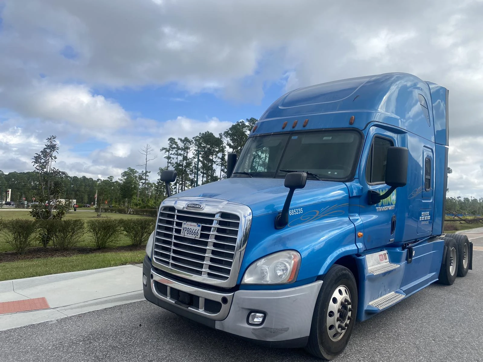 2017 Freightliner Casacadia for Sale