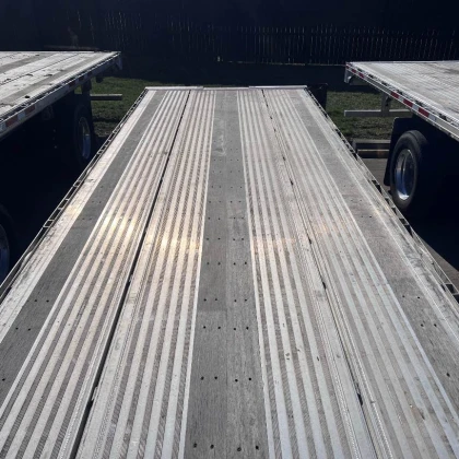 photo-sale-trailer