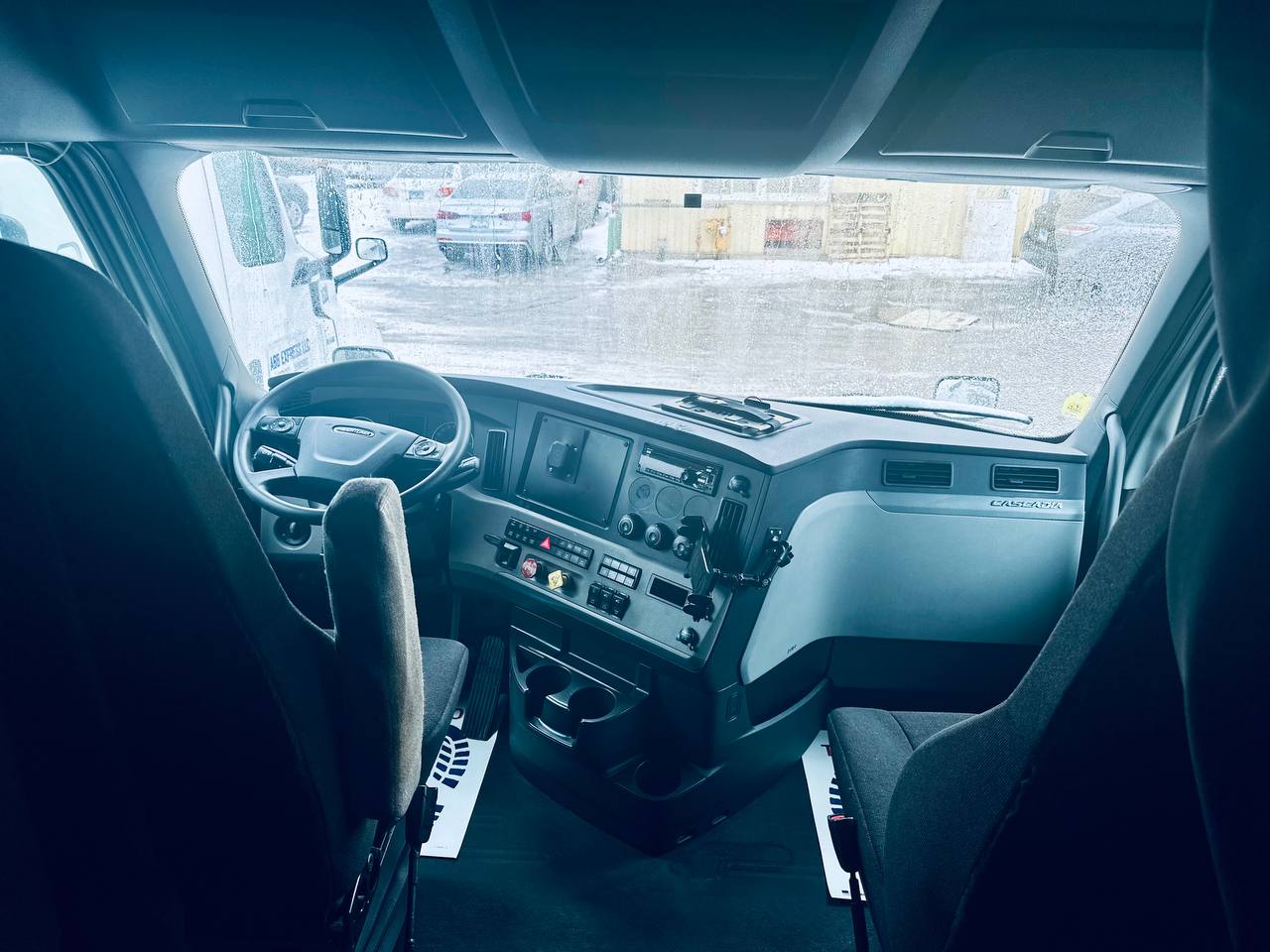 FREIGHTLINER CASCADIA 2019 - Фото 6