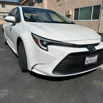 photo-2023-toyota-corolla-sedan