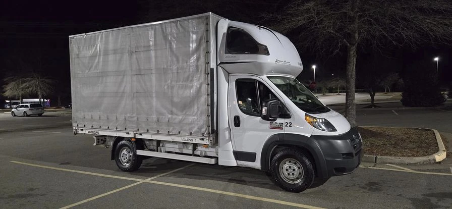 Продам Box Truck