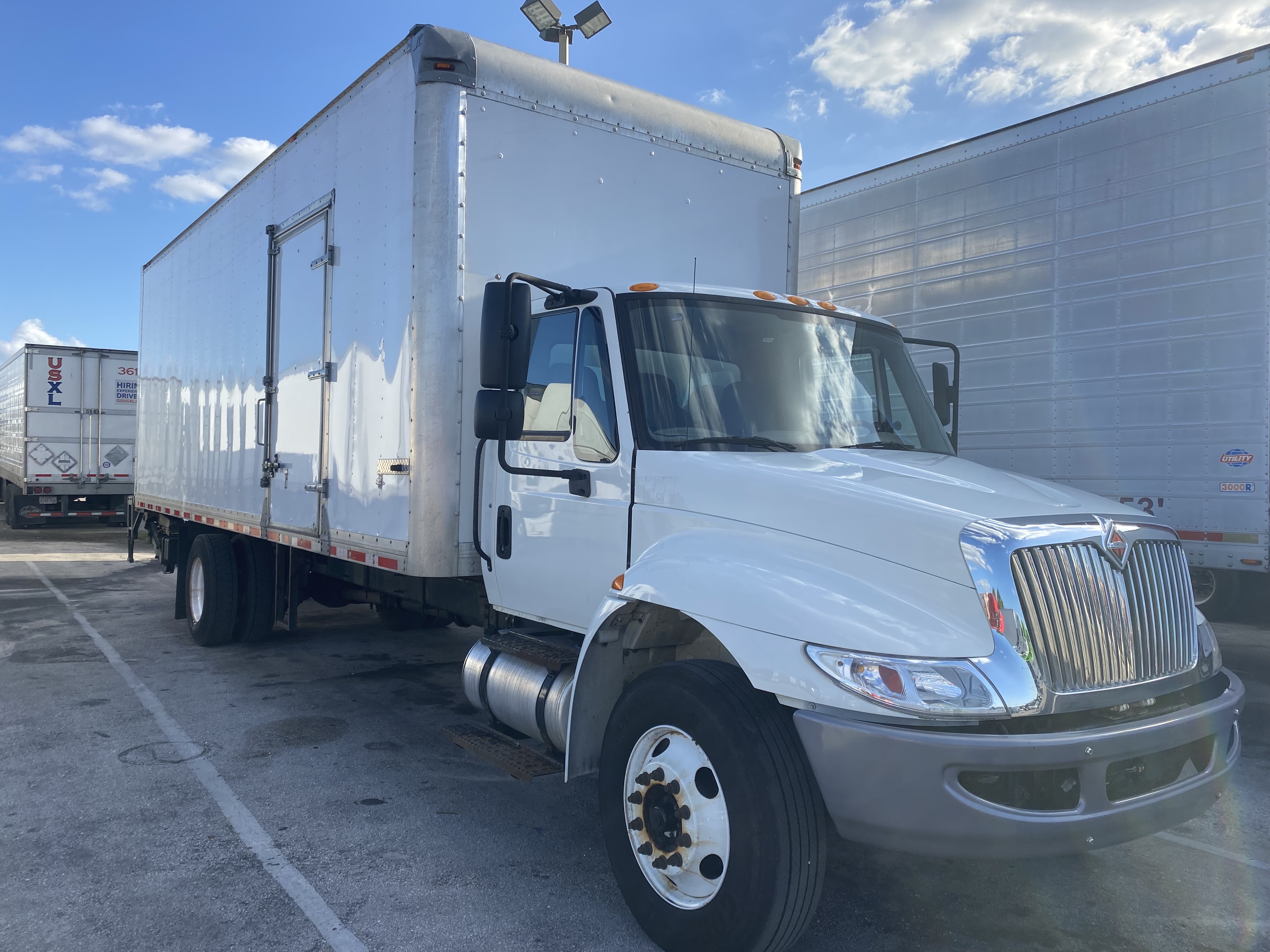2018 International DURASTAR 4300 - Фото 3