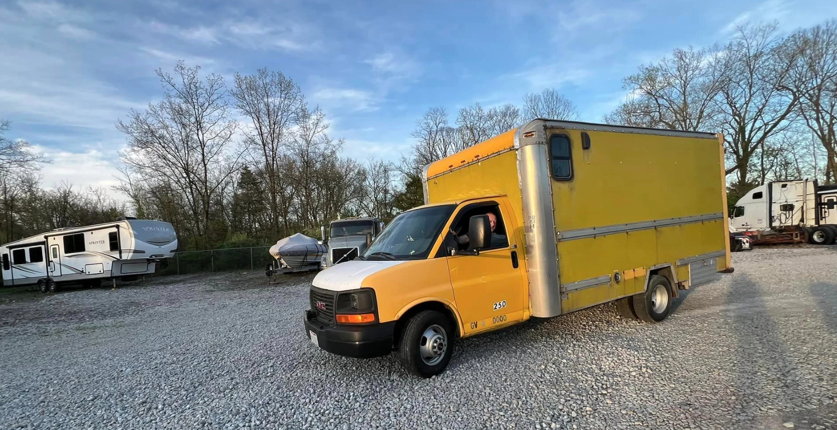 GMC Savanna 3500, 2005 year