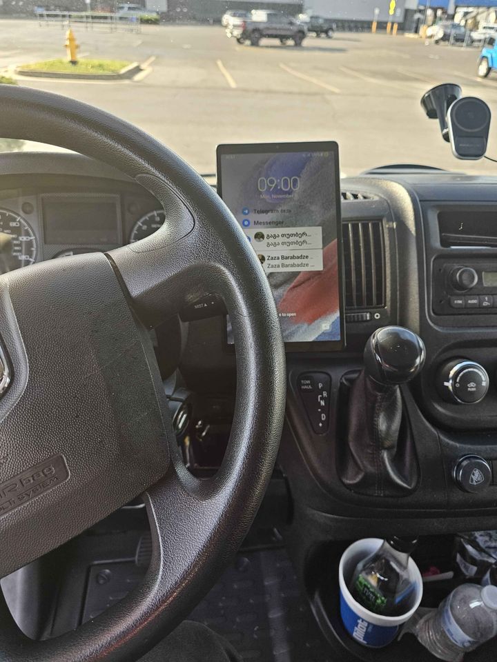 Box Truck 2015 Ram 3500 Crew Cab & Chassis - Фото 7