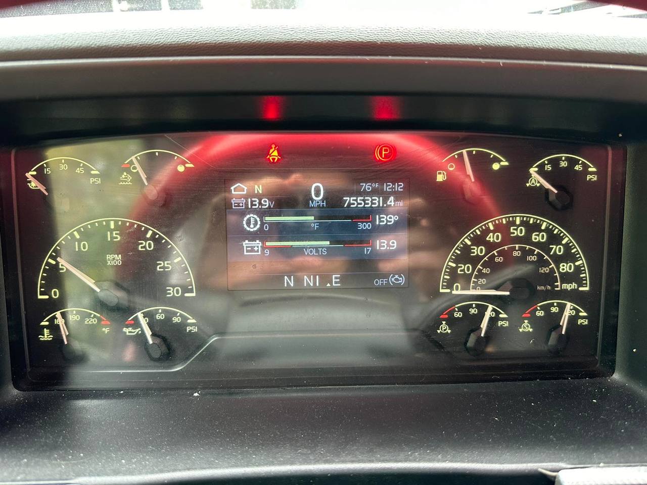2019 Volvo Vnl 64t 860 - Фото 4