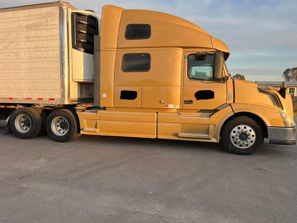 2013 Volvo Vnl 780 and 2014 Great Dane - Фото 2