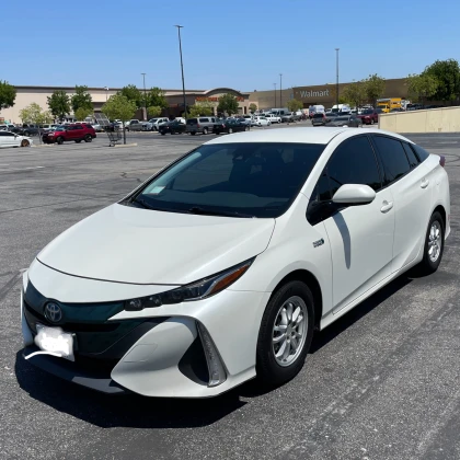 photo-toyota-prius-prime-1