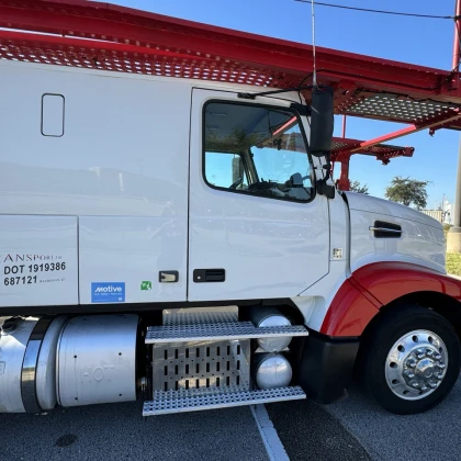 photo-volvo-vnh600-2016