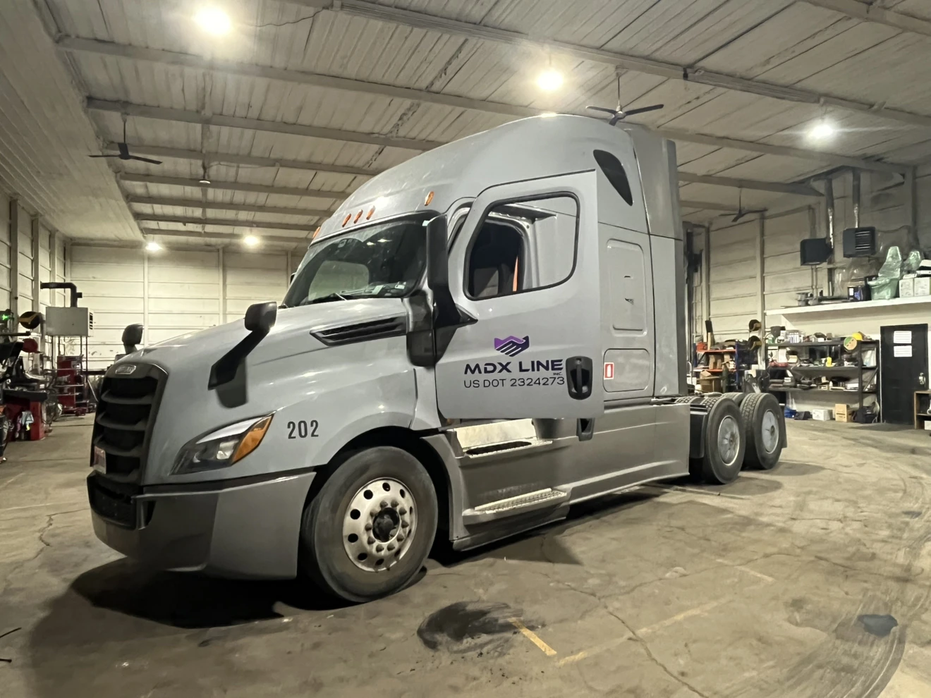2019 Freightliner CASCADIA 126