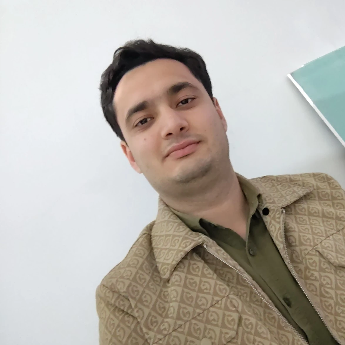 Строитель