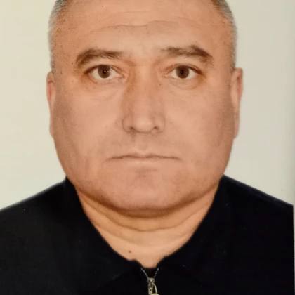 Водієм категорії В або С