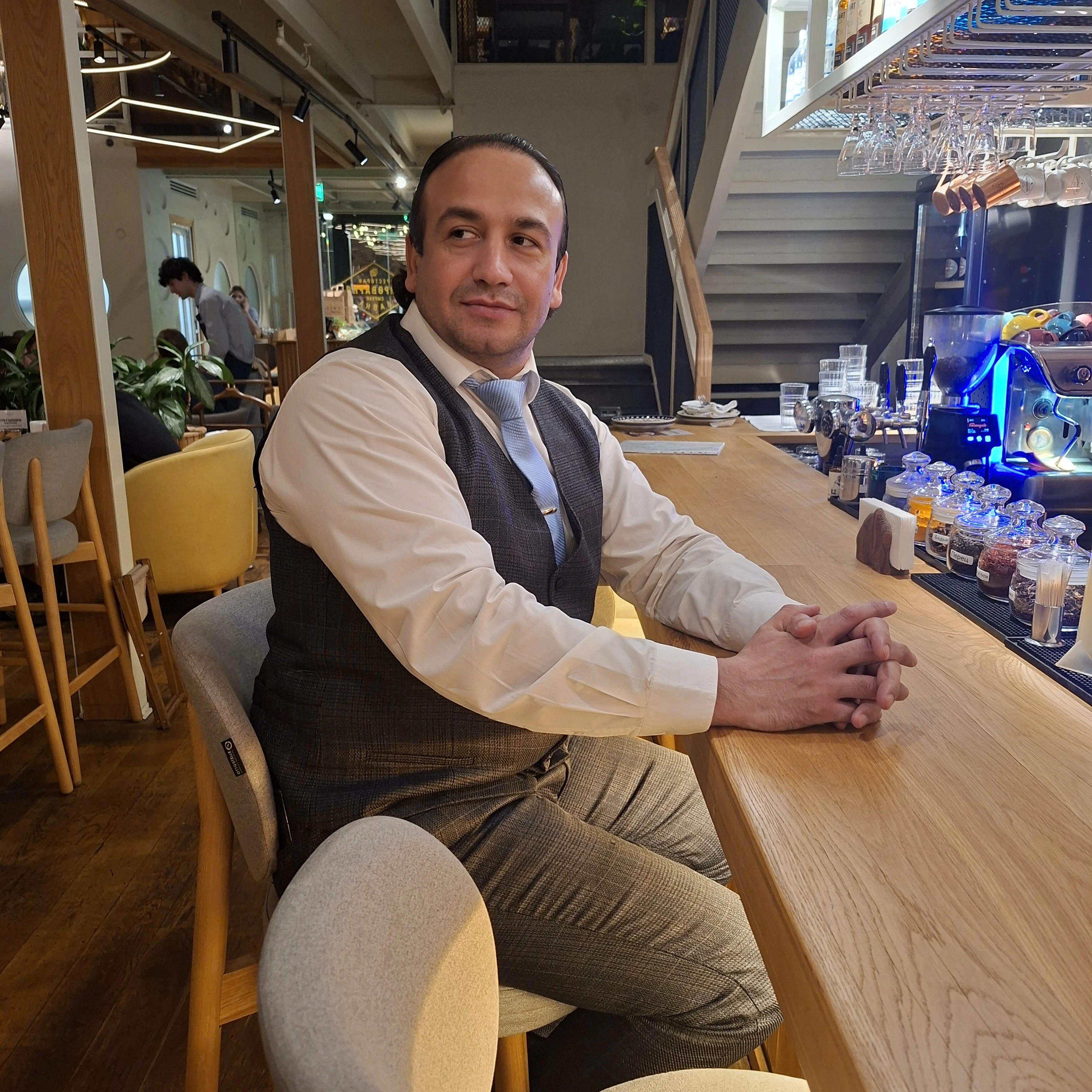 Управляющий рестораном. Food and Beverage Manager. Опыт более 20 лет