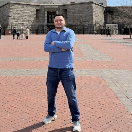 Ищу работу в любой сфере имею опыт в строительстве и убер